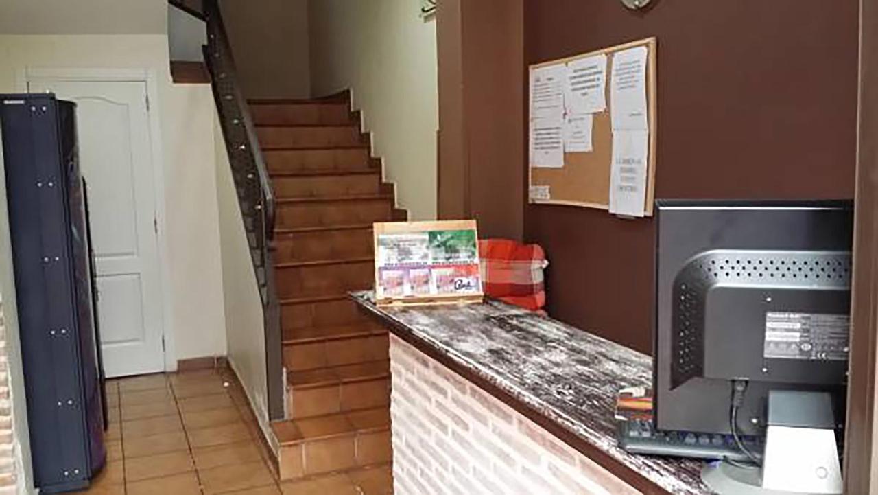 Hostal Velarde Talavera de la Reina Luaran gambar