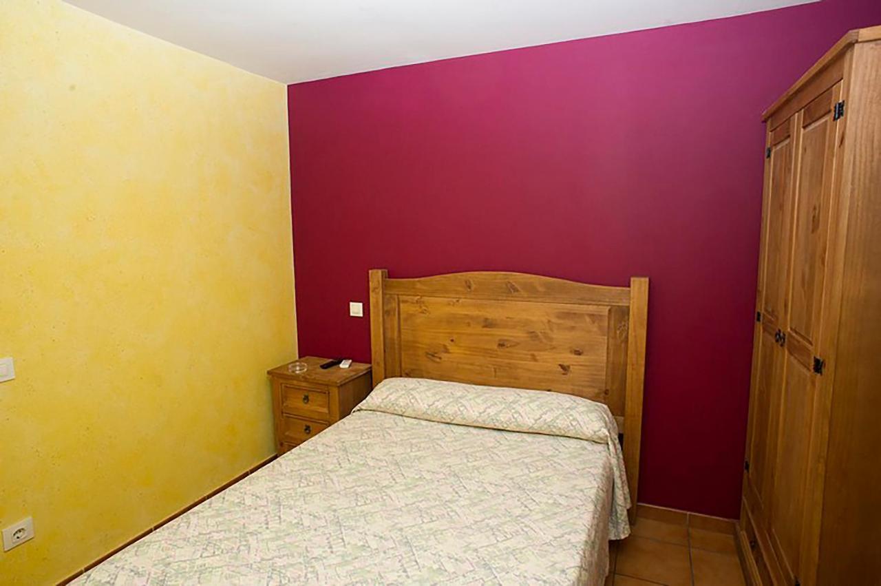Hostal Velarde Talavera de la Reina Luaran gambar